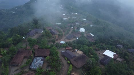 Drohnenvideoaufnahme-Der-Hügellandschaft-Von-Nagaland