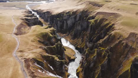 Breathtaking-Iceland-nature,-Fjadrargljufur-canyon-with-sharp-cliffs