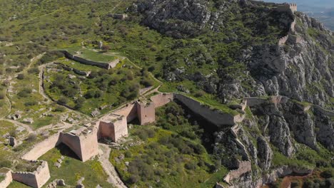 Akrokorinth,-Historischer-Ort-In-Der-Mittelalterlichen-Stadt-Korinth-Im-Süden-Griechenlands