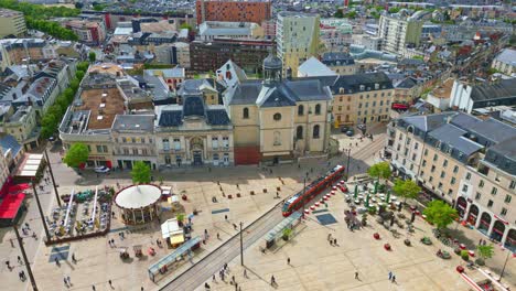 Plaza-De-La-República-O-Place-De-La-Republic,-Le-Mans-En-Francia