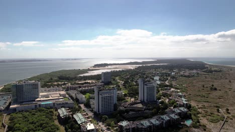 Vista-Aérea-De-La-Playa-De-Troia-Portugal-01