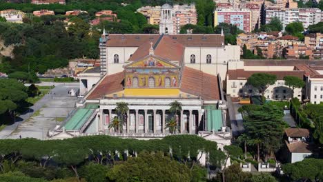 Basílica-De-San-Pablo-Extramuros:-Toma-Cinematográfica-De-Establecimiento-Con-Drones