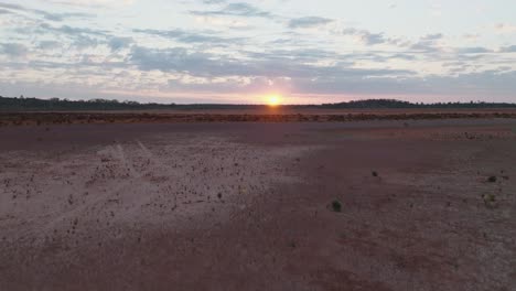 Pink-sunrise-at-dawn-over-west-Australian-desert-outback