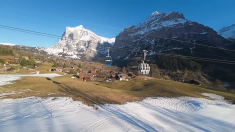 Pueblo-De-Grindelwald-Y-Montañas-Circundantes