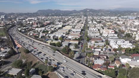 Congested-Los-Angeles-freeway-over-East-Hollywood-neighborhood-during-the-day
