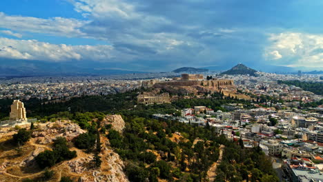 Akropolis-Parthenon-Luftdrohne-Ansicht-Und-Athener-Hauptstadt-Wahrzeichen-Tempel