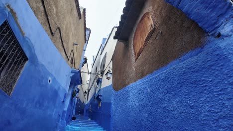 Medina-Chefchaouen-Norden-Marokko-Blau-Stadt-Treppe