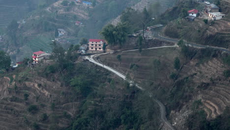 Ein-Schwenk-über-Die-Terrassierten-Hügel-In-Nepal-Mit-Häusern,-Die-über-Die-Hügel-Verstreut-Sind