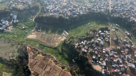 Eine-Luftaufnahme-Der-Stadt-Kathmandu,-Nepal-An-Einem-Klaren-Tag-Ohne-Smog