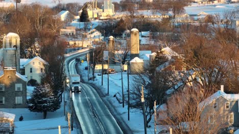 Ländliche-Stadt-Im-Winter