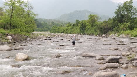 Fishermen-fishing-in-the-river