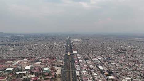 Aerial-view-of-northern-area-of-Mexico-City,-Ecatepec,-and-its-surroundings