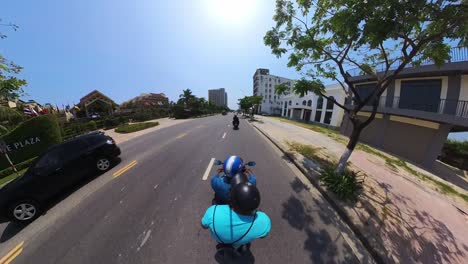 Paseo-En-Bicicleta-Insta-360-Imágenes-De-Cámara-De-Acción-Alquiler-Turístico-Paseo-En-Bicicleta-Vietnam-Ciudad-De-Da-Nang