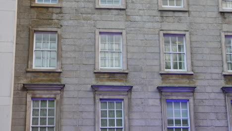 Closeup-shot-of-architecture-of-Trinity-College-in-Dublin,-Ireland-during-daytime