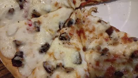 Pizza-close-up-shot-video