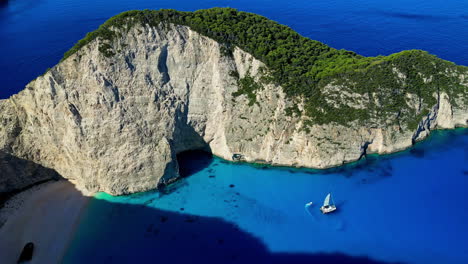 Aerial-View-of-Navagio-Beach,-Natural-Landmark-of-Zakynthos-Island,-Greece