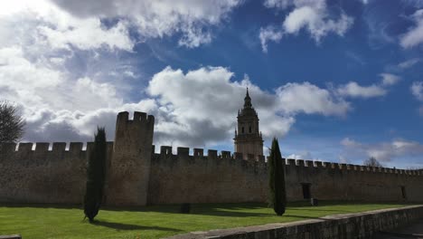 Mittelalterliches-Dorf-Burgo-De-Osma,-Soria,-Spanien