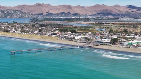 New-Brighton-Pier-An-Der-Küste-Von-Christchurch-Mit-Port-Hills