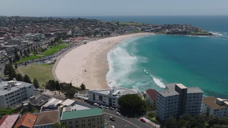 Bondi-Beach,-an-iconic-coastal-destination-in-Australia