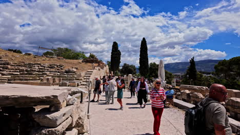 Monument-of-Agrippa-visited-by-many-tourists,-slow-motion-view