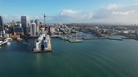 City-Hotels-And-Cruise-Ship-Terminals-In-Auckland-CBD,-North-Island,-New-Zealand