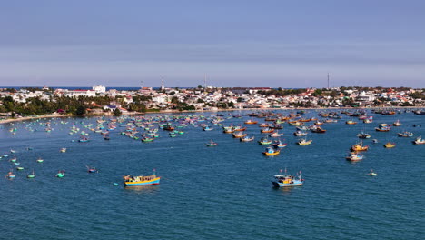Vietnam-Fishing-Village-And-Harbor