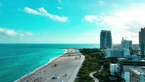 Miami-South-Beach-Luftaufnahme-Des-Pazifischen-Ozeans-Und-Des-Wunderschönen-Weißen-Sandes