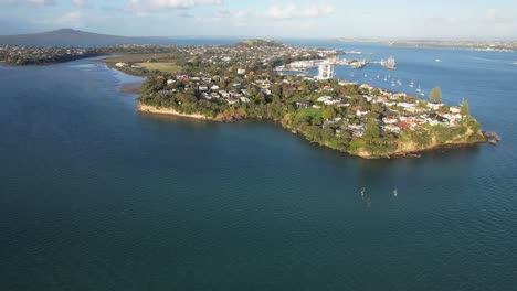 Blair-Park-Near-Stanley-Point-Viewpoint-In-Auckland,-North-Island,-New-Zealand