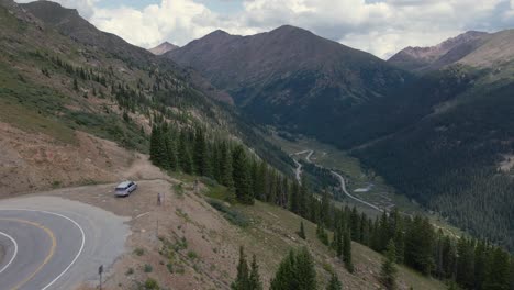 Majestic-Daytime-Views:-Aerial-Footage-of-Colorado-Mountains