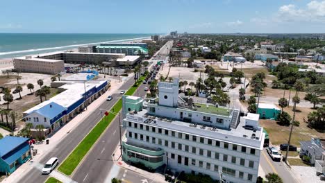 Luftflug-über-Das-Streamline-Hotel-In-Daytona-Beach,-Florida