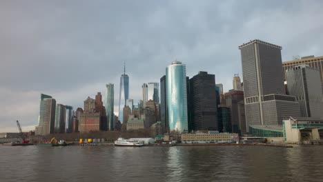 Distrito-Financiero-Del-Centro-De-Manhattan-Ferry-Ciudad-De-Nueva-York