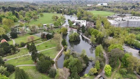 Cannon-Hill-Park-Russell-Rd,-Moseley,-Birmingham-Reino-Unido-Drone,antena