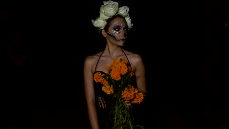 Footage-of-a-model-dressed-as-a-Catrina-walking-in-the-darkness-of-the-October-nights