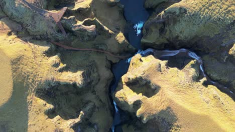 Aerial-shot-of-Canyon-in-Iceland-during-winter-in-the-morning2