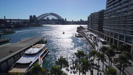 Time-Lapse-of-the-ferries-in-Circular-Quay-on-a-clear-winter-day