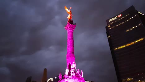 Hiperlapso-Del-Icónico-Ángel-De-La-Independencia-En-La-Ciudad-De-México