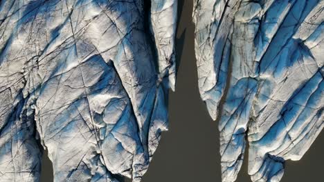 Drone-shot-of-glacier-in-Iceland-during-winter-in-the-morning10
