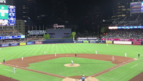 A-San-Diego-Padres-games-at-night