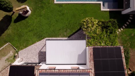 Top-down-shot-overhead-a-private-villa-in-France-with-a-small-swimming-pool