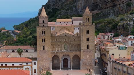 Cathedral-of-Cefalu,-Sicily,-Italy---Cinematic-Establishing-Drone-Shot