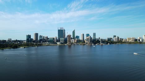 Panorama-Der-Skyline-Von-Perth-Mit-Swan-River-Tagsüber-In-Westaustralien