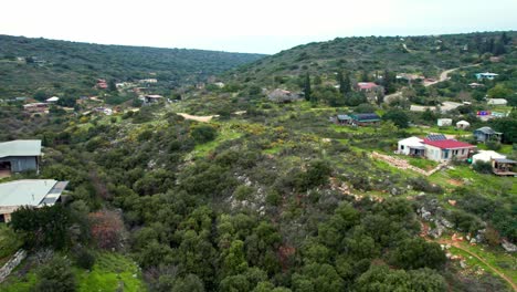 Una-Toma-De-Drone-Del-Asentamiento-Comunitario-Ecológico-Klil-En-El-Norte-De-Israel.