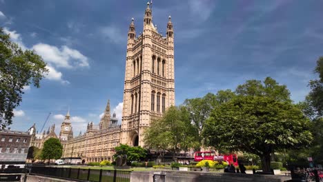 Daytime-view-of-the-Palace-of-Westminster-in-London,-England,-showcasing-the-British-Houses-of-Parliament