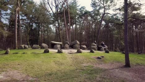 Dolmen-En-Emmen,-Países-Bajos