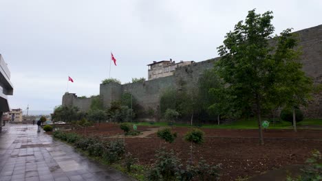 Trabzon,-Turkey:-Observing-the-ancient-walls-of-Trabzon-Castle,-a-historical-landmark-offering-stunning-views-and-rich-cultural-heritage