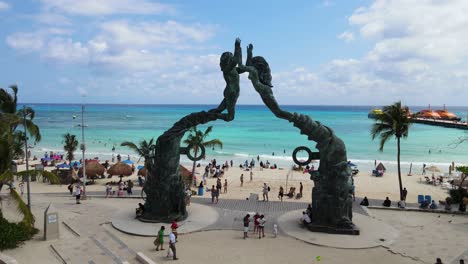 Beautiful-landscape-of-the-Mayan-Portal-in-front-of-the-sea