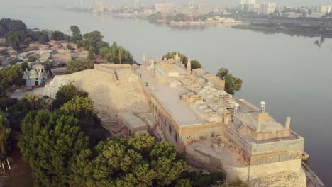 Aerial-View-Of-Sateen-Jo-Aastan-Beside-The-Indus-River-In-Pakistan