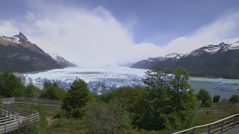 Schwenkaufnahme-Des-Perito-Moreno-Gletschers-Im-Nationalpark-Los-Glaciares