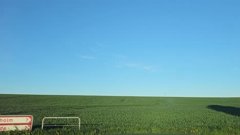 Pov-Drive-En-La-Dinamarca-Rural-En-Primavera