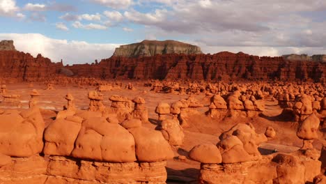 Utah-Goblin-Valle-Disparo-De-Drone-Revelar-Paisaje